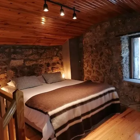 Casa Encantada - Dom wakacyjny Alvoco da Serra