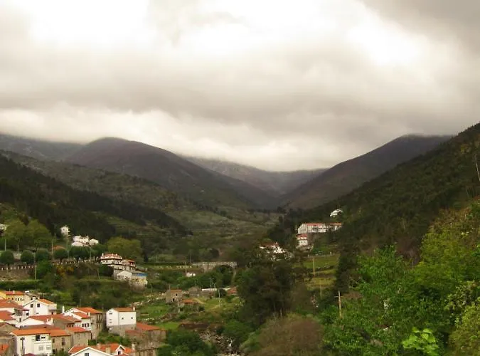 펜션 Casa Encantada - Alvoco da Serra