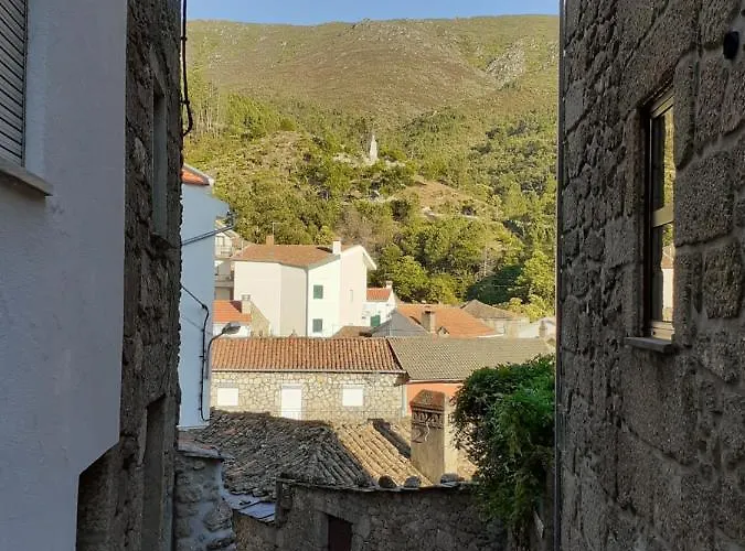 Casa Encantada - * Alvoco da Serra